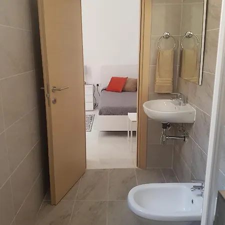 Ac1- Prime Location 3 Bedroom Apt In St.julian's Apartmán